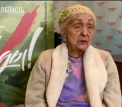 86-летняя пенсионерка вернулась из Германии в Челябинск и помогает бойцам СВО