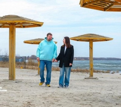 Семейная пара помогает создать пляж для людей с ОВЗ в Челябинске