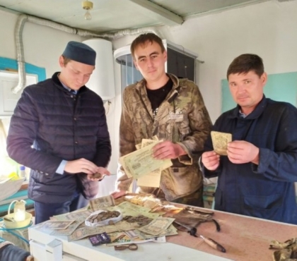 Житель Троицка обнаружил дореволюционный клад во время ремонта дома