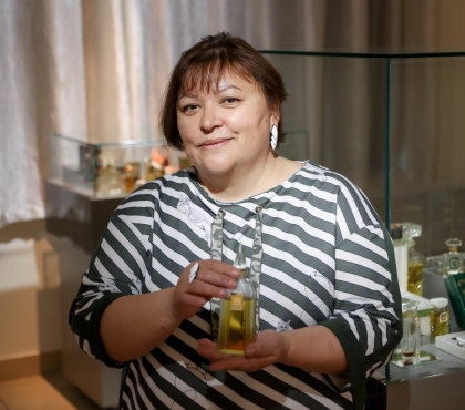 Челябинцев зовут на дегустацию советских зимних парфюмов
