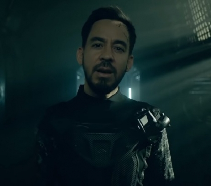 В клипе основателя группы Linkin Park снялись роботы из Магнитогорска