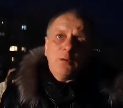 В Магнитогорске прохожие вытащили бабушку с ребенком из горящего после взрыва дома