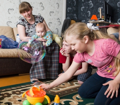 Спецпроект «Школа приемных родителей»: что происходит в семье после детского дома. Часть II