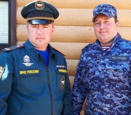 Родные братья из Росгвардии и МЧС спасли из огня четверых малышей
