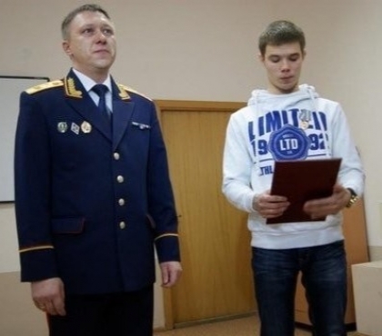 Маленькая Даша, спасенная от маньяка, называет своего защитника крестным