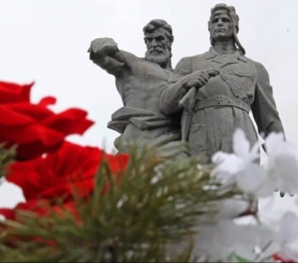 Полпред Владимир Якушев поздравил уральцев с Днём народного подвига танкистов-добровольцев