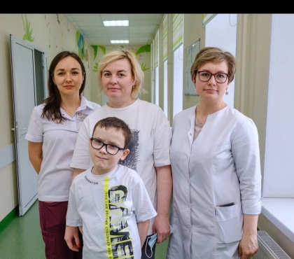 В Челябинске врачи сделали операцию мальчику с ДЦП, после которой он научился танцевать