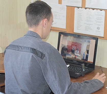 Заключенный копейской колонии защитил диплом о высшем образовании, не выходя из тюрьмы