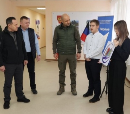 Полпред проверил, как Челябинская область восстановила школу и детсад в Ясиноватой
