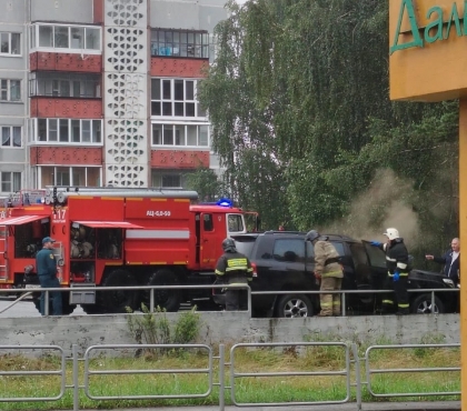 В Кыштыме директор санатория потушил горящий автомобиль