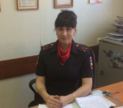В Чебаркуле женщина-полицейский скрутила угонщика авто