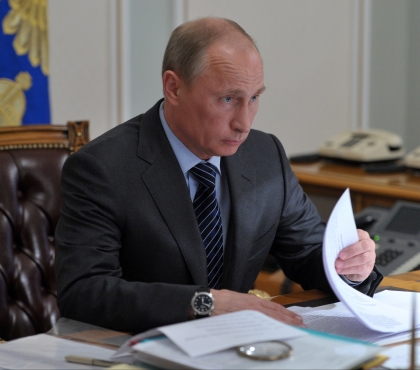 Невролог и венеролог из Челябинска получили почетные звания по указу Путина