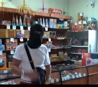 Боец СВО приехал в Троицк и сказал спасибо школьнице, связавшей ему носки