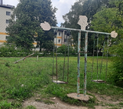В Челябинске запустили голосование на самый ужасный двор: победителя ждет ремонт