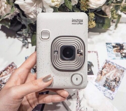Карманный принтер и фото со звуком: изучаем камеру Fujifilm Instax mini LiPlay