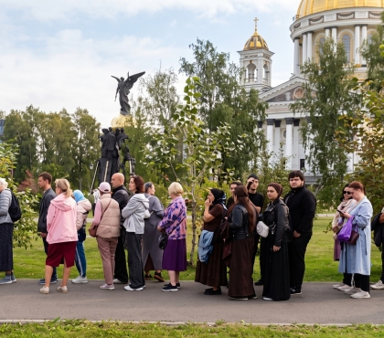 К мощам святителя Спиридона Тримифунтского выстроилась километровая очередь: доступ к святыне будет открыт круглосуточно