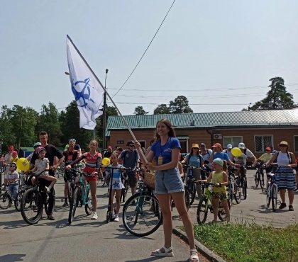 В челябинском парке прошел семейный велопарад