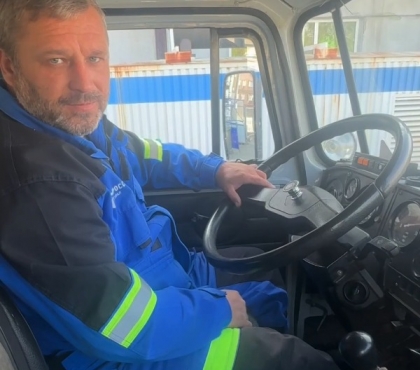 «Урал!»: на Урале сняли пародию на мем с «девушкой бентли»