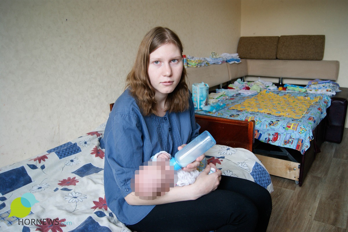 22-летняя Марина С. - мама-одиночка