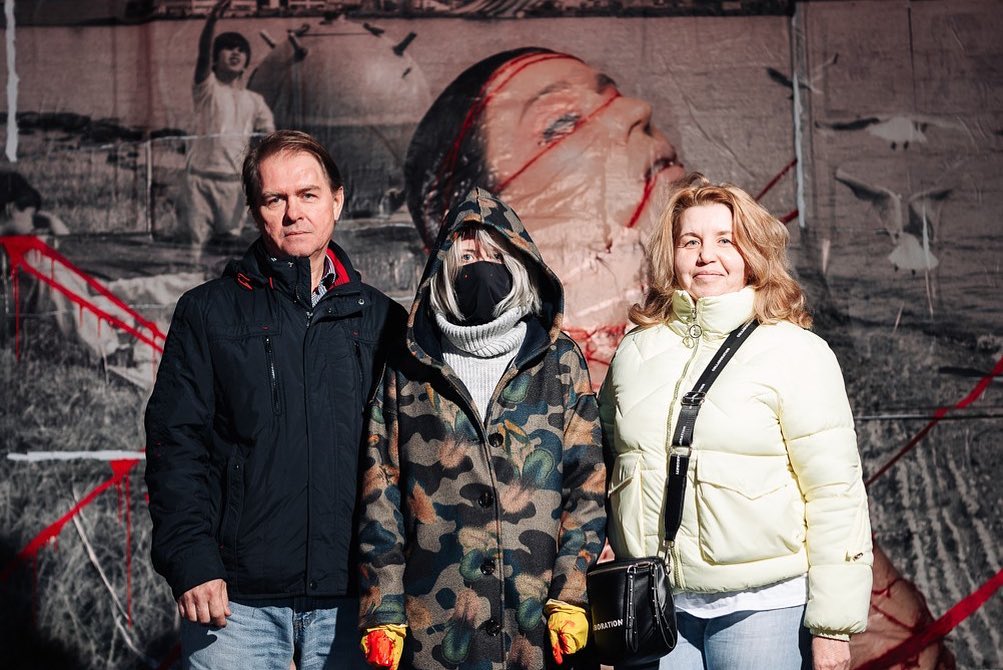 Маруся со своими родителями 