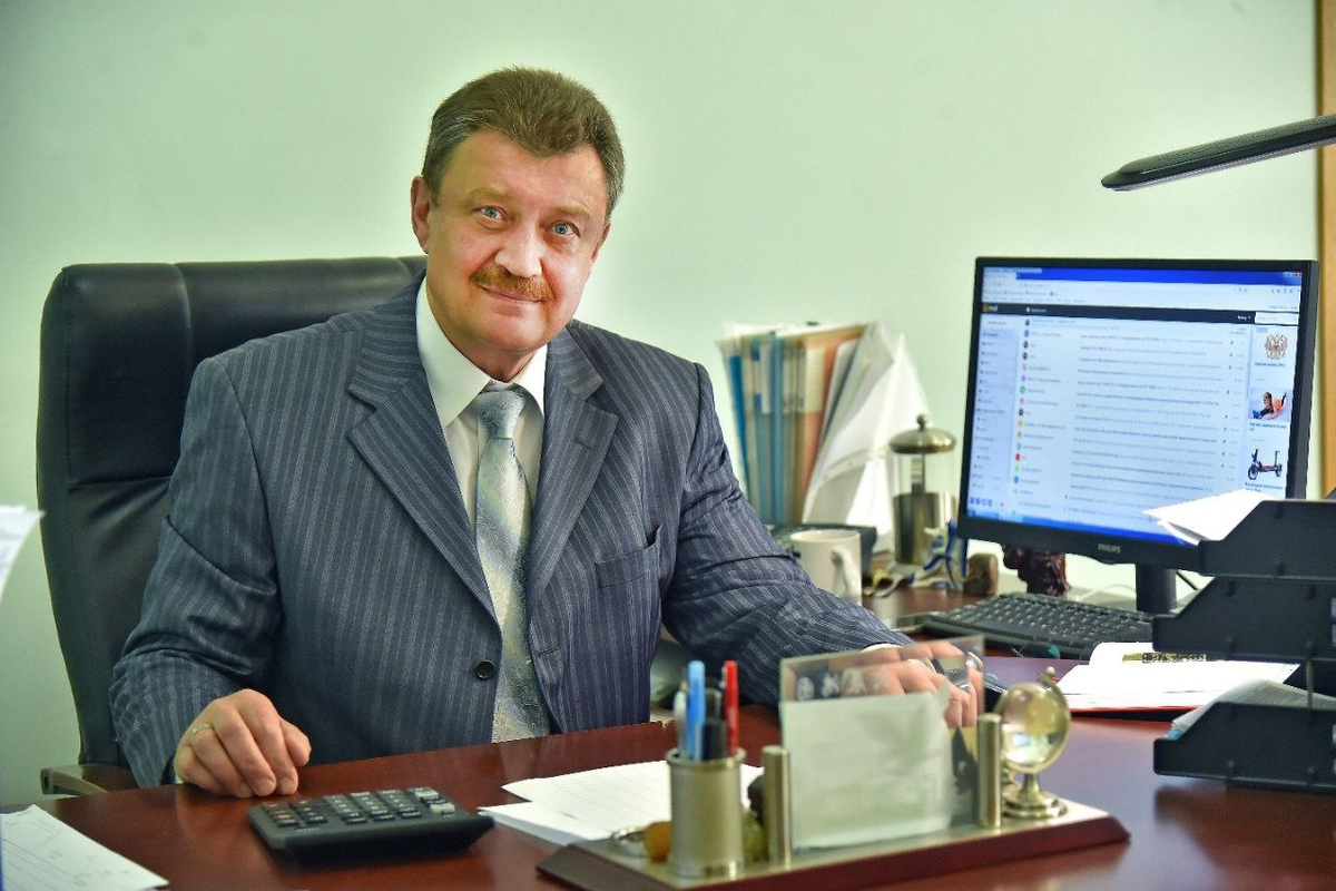 Владимир Леонтьевич 