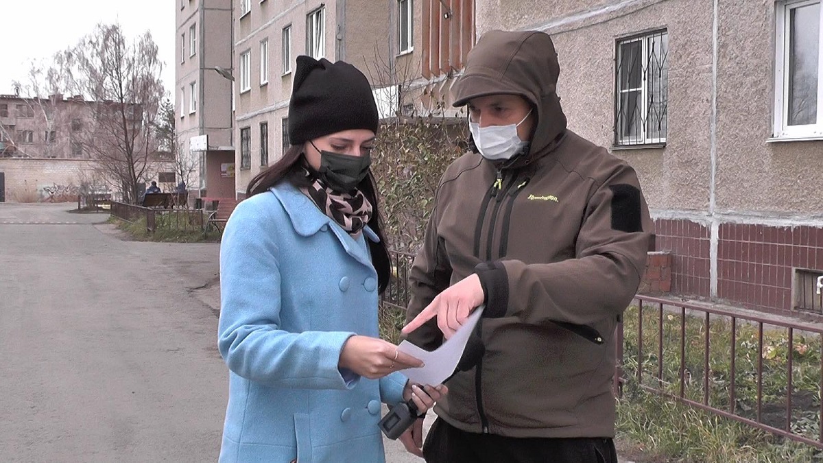 На фото Михаил Офицеров 