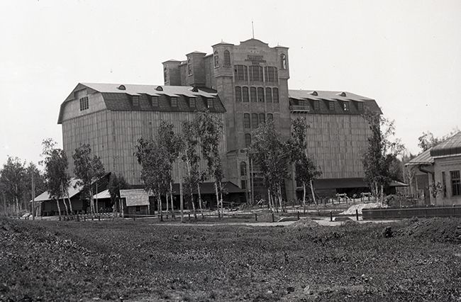 Челябинский элеватор Государственного банка. 1917 год. Фото: Объединенный государственный архив Челябинской области